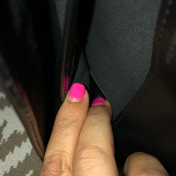 Louis Vuitton Epi Leather Shoulder Bag/Clutch - Picture 13 of 13